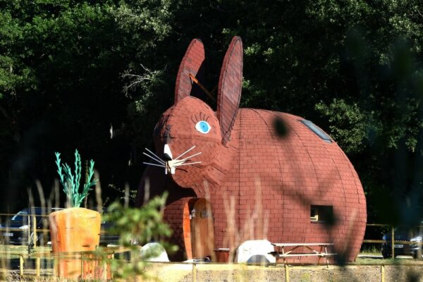 La maison lapin du parc DéfiPlanet' dans la Vienne près de Poitiers (86)